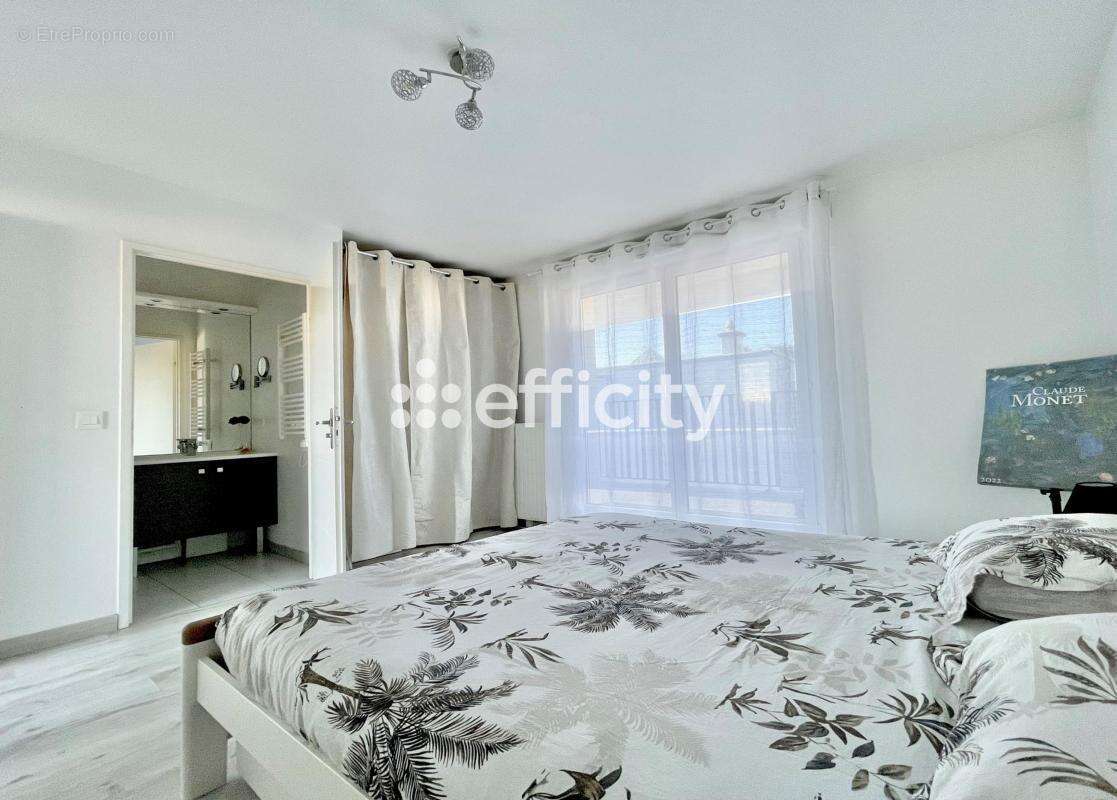 Maison à BOURG-LA-REINE