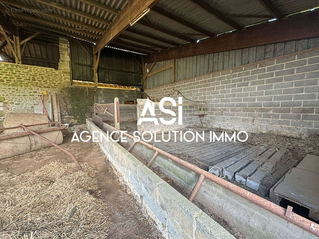 Maison à LA BAZOUGE-DU-DESERT