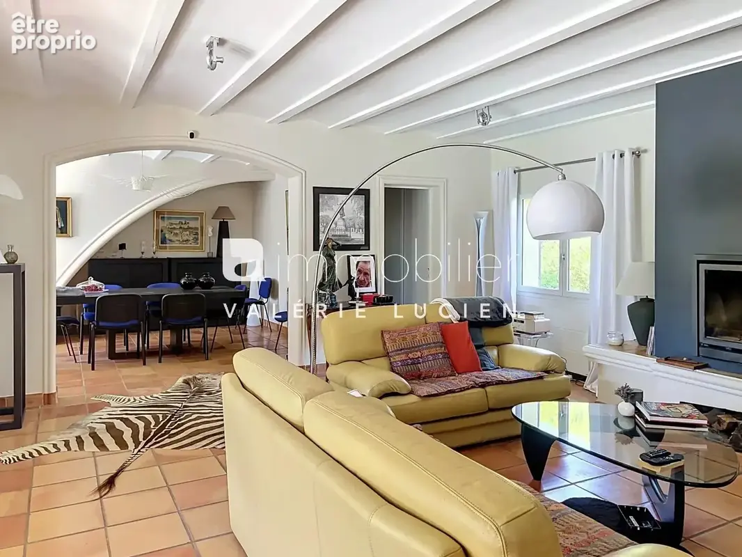 Maison familiale de plain-pied avec piscine – Arles, secteur Pont-de-Crau - photo 3