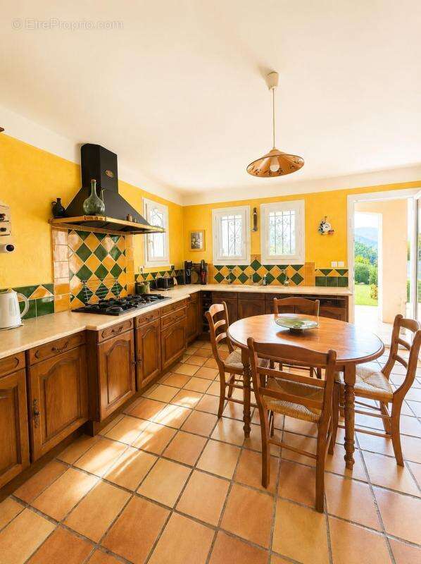 Maison 123 m² à Toulon  - photo 6