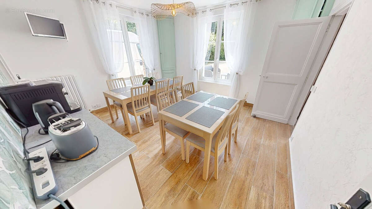 Maison à BEUVRON-EN-AUGE