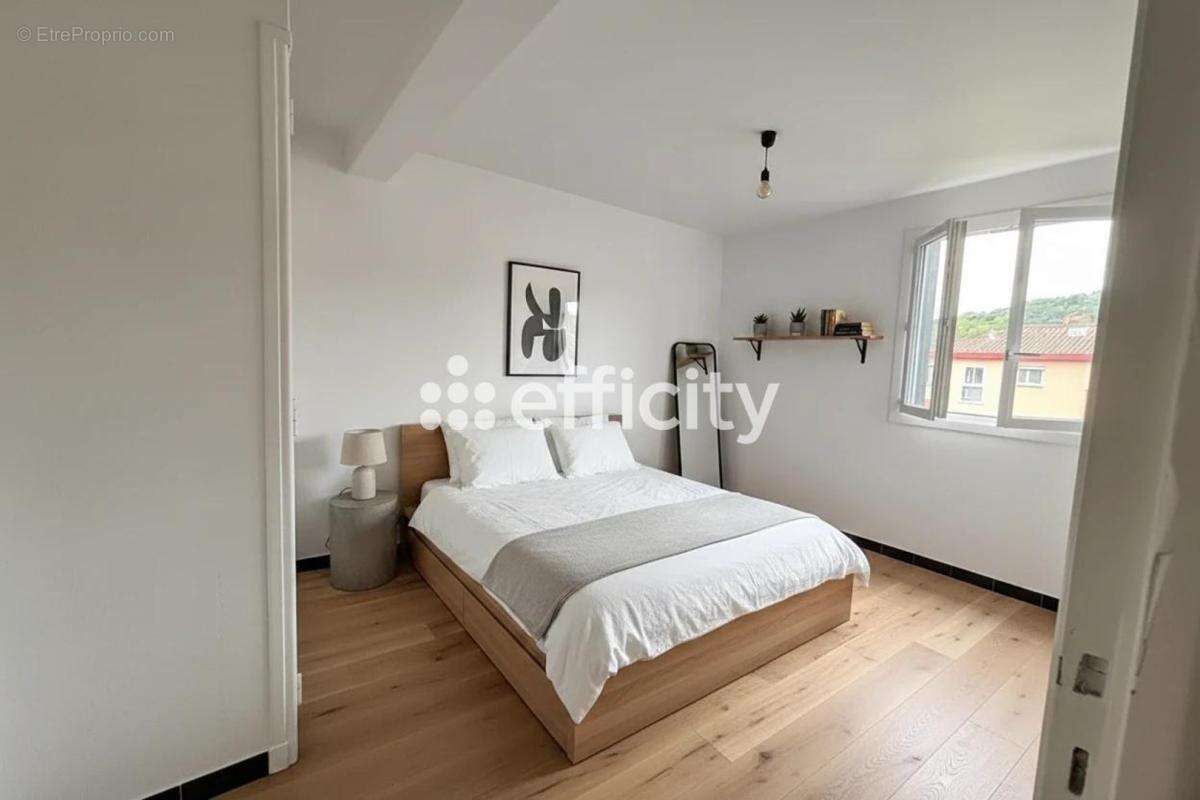 Appartement à BEDARIEUX