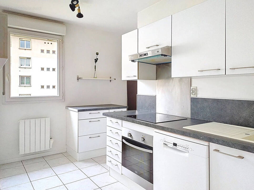 Appartement à TASSIN-LA-DEMI-LUNE