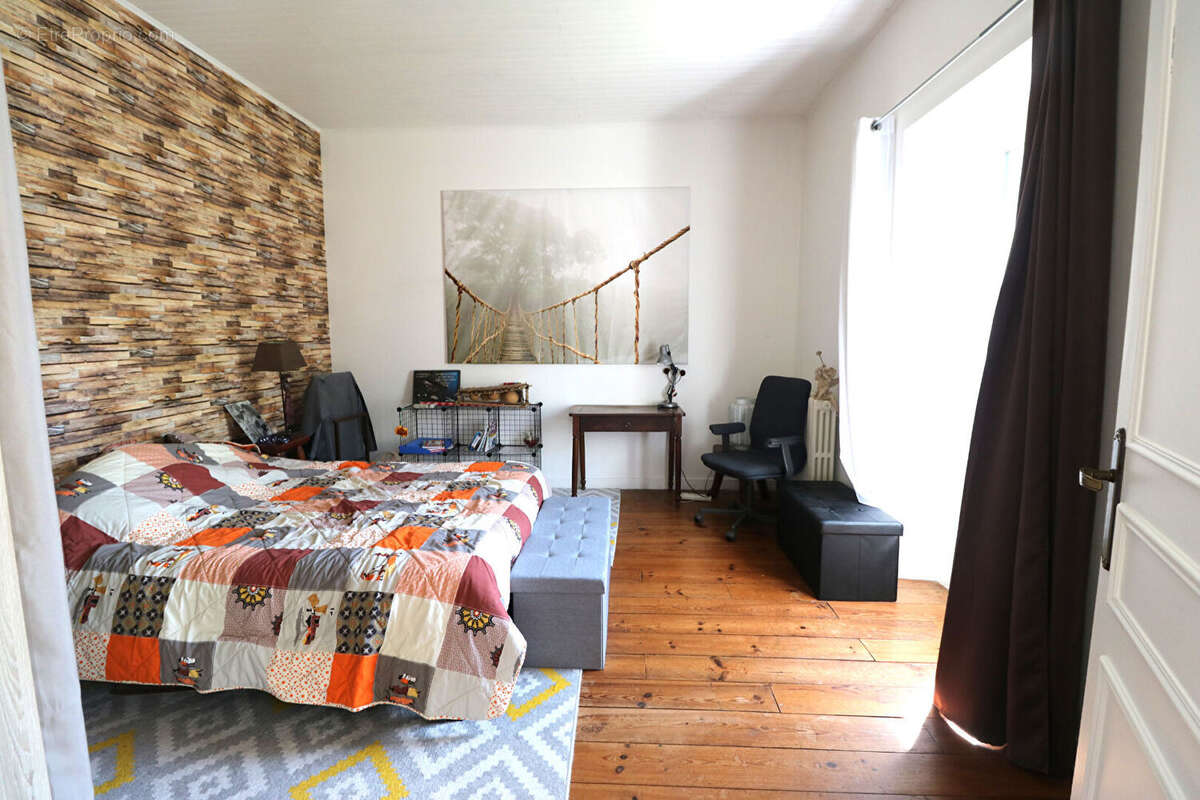 Maison à RIVIERE-SAAS-ET-GOURBY