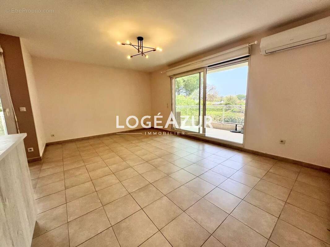 Vente appartement  antibes - 2 chambres - garage - photo 2