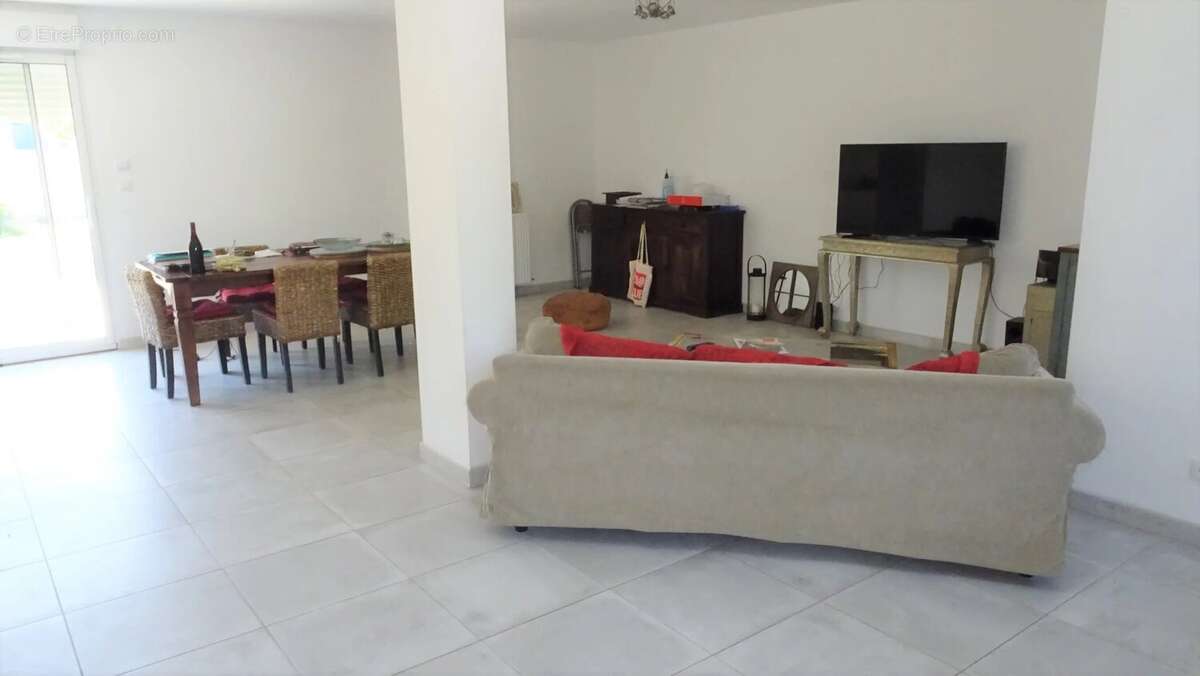 Maison à CHEVIGNY-SAINT-SAUVEUR