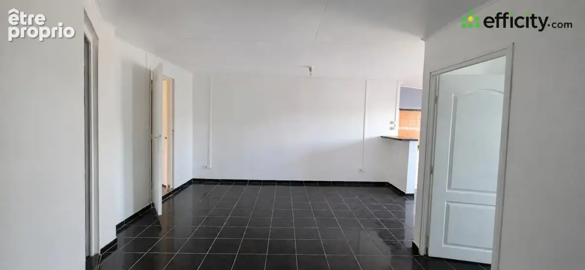Maison 6 pièces 92 m² à vendre à Saint-Joseph (97480) - photo 2