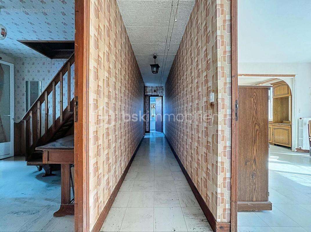 Maison à MONTFARVILLE