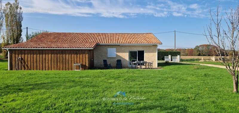 Maison à SAINT-AGNE