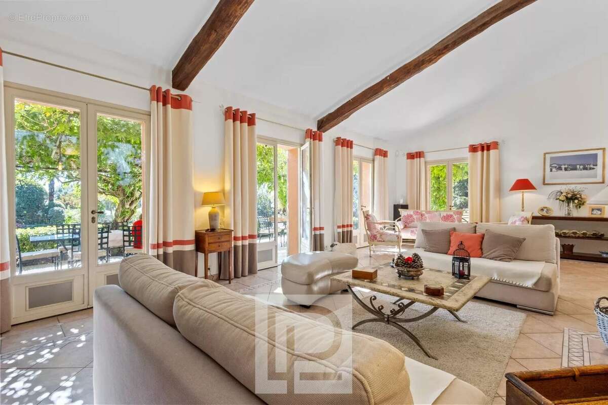 Superbe propriété de charme au calme absolu avec tennis – Aux portes de Mougins - photo 11