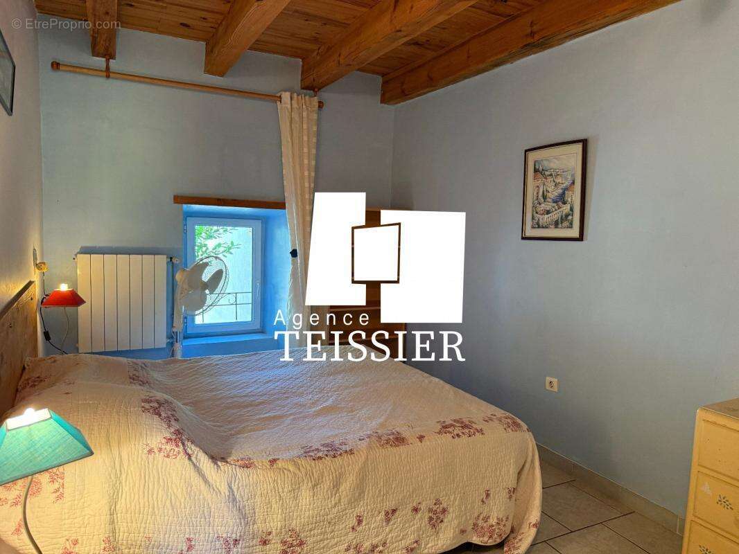 Ensemble immobilier - 2 maisons sur 4 150 m² - Les Vans (07 - photo 23