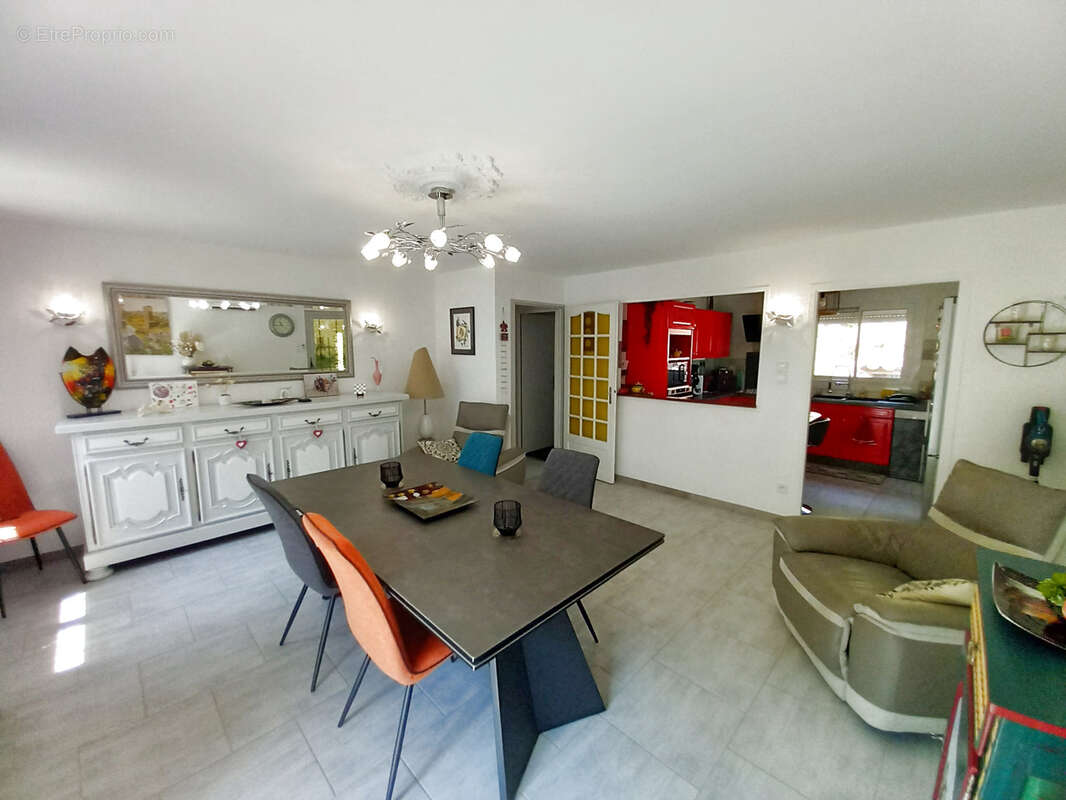 Maison de Standing en parfait état avec piscine. - photo 27