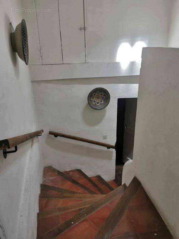 MOUSTIERS -SAINTE-MARIE  Maison de 6 pièces, 4 chambres,139m² - photo 15