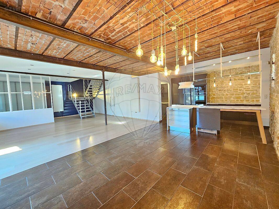 Maison à VILLEFRANCHE-SUR-SAONE