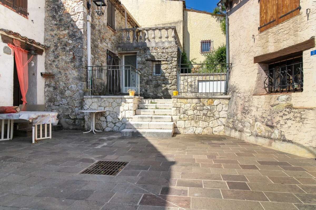 Cuebris//Maison individuelle 2/3 pièces 66 M²//Terrasse - photo 12