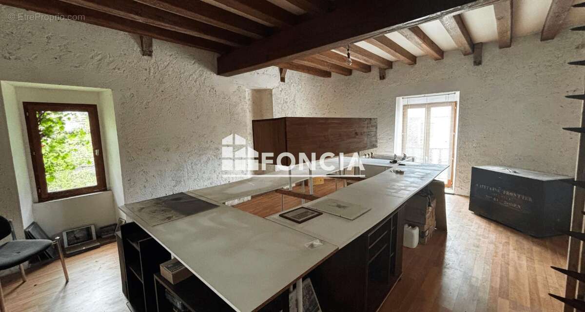 Maison à LONGNES