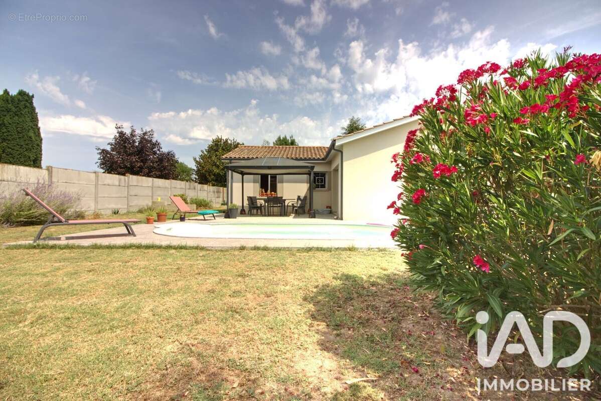 Maison 90 m² à Saint-Pierre-D'aurillac  - photo 3