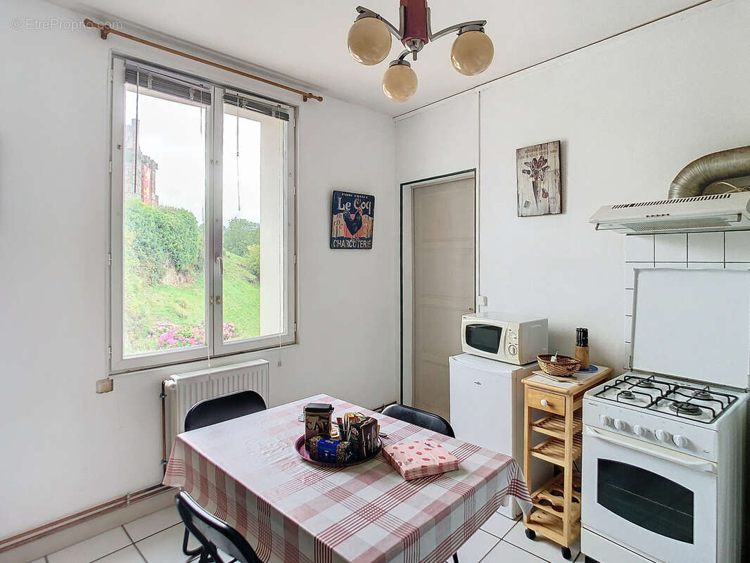 Maison à SAINT-SAUVEUR-LE-VICOMTE