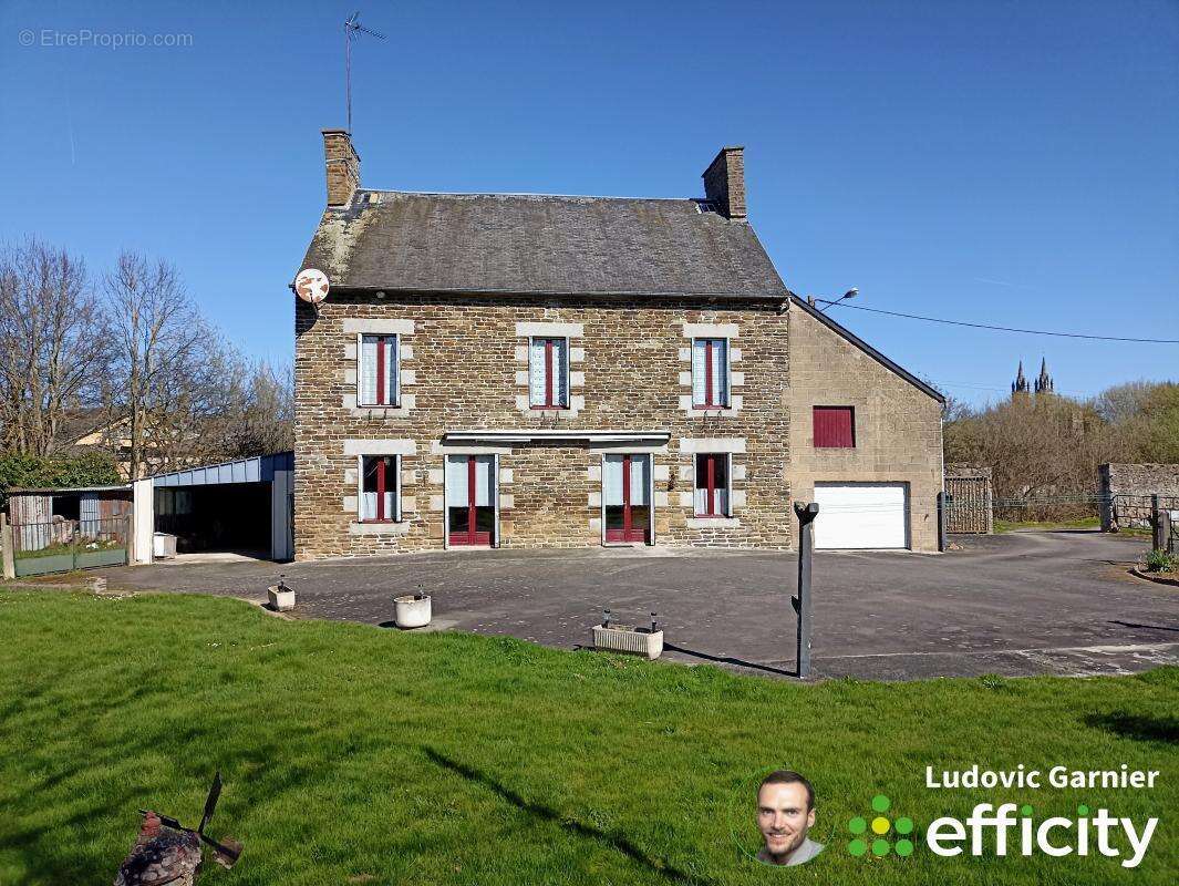 Maison à SAINT-HILAIRE-DU-HARCOUET