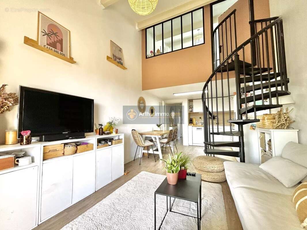 Appartement à FREJUS