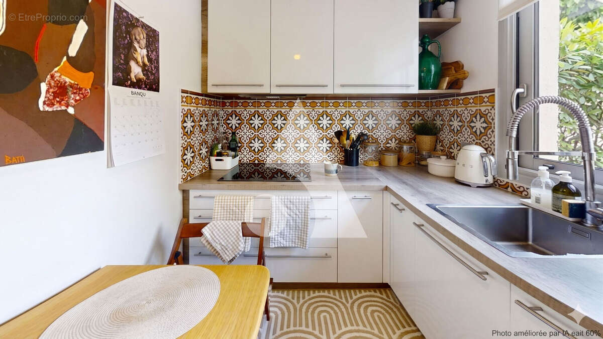 Appartement à LA GARENNE-COLOMBES