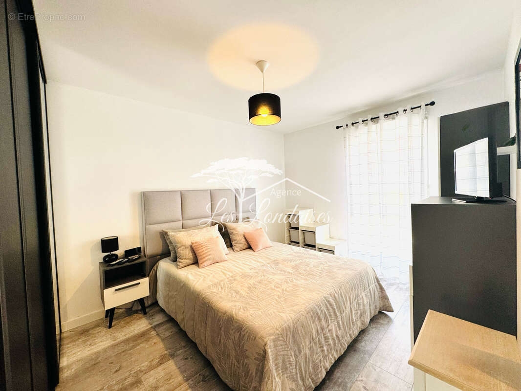 Appartement à LA LONDE-LES-MAURES