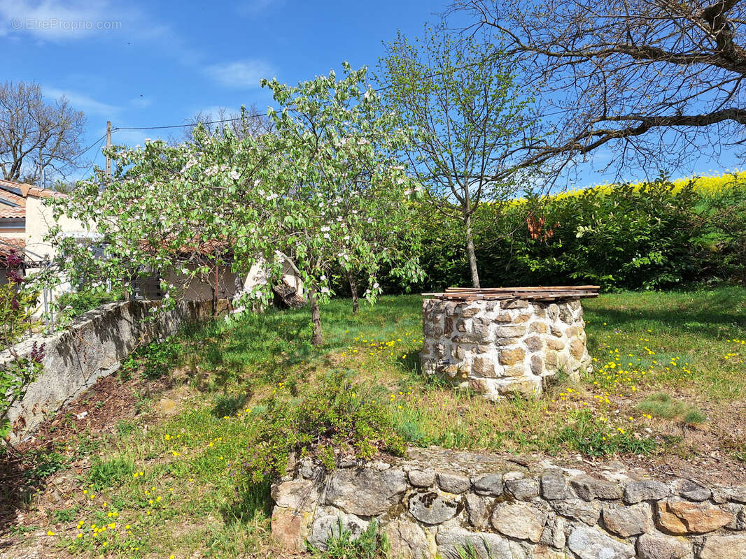 Maison à VERNOUX-EN-VIVARAIS