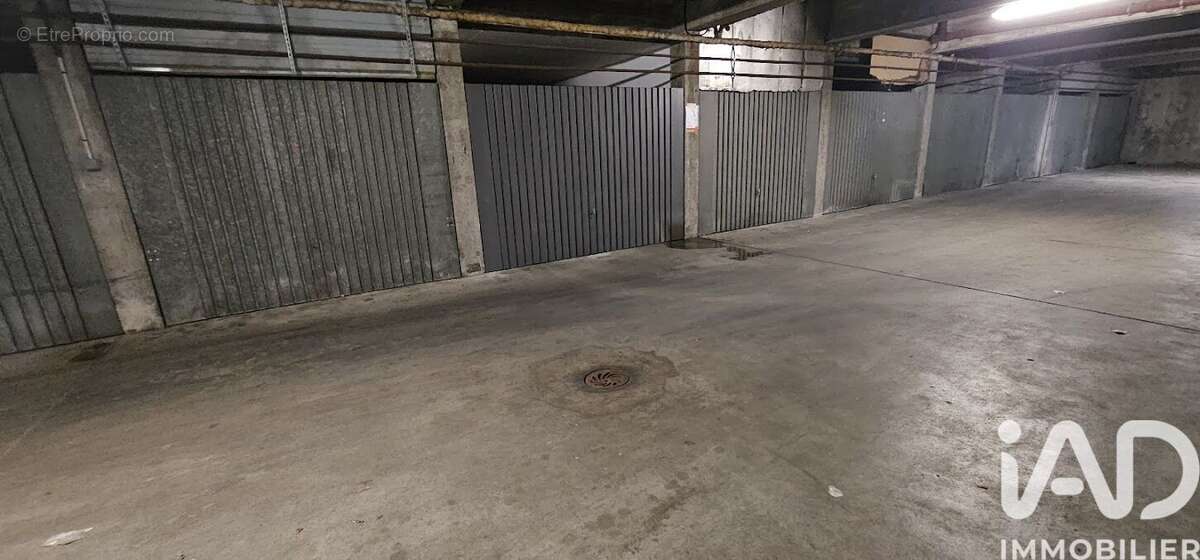 Photo 5 - Parking à CRETEIL