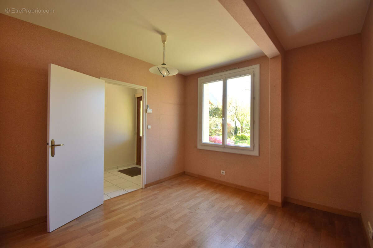 Maison à SAINT-PHILBERT-DE-BOUAINE