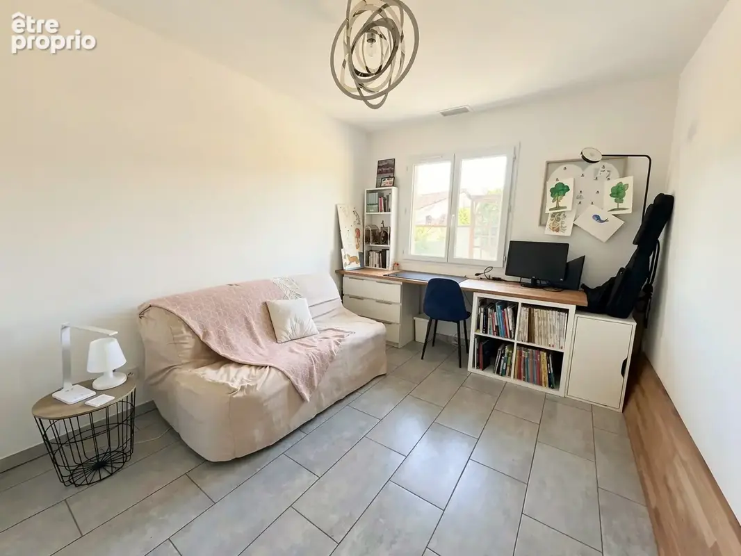 Maison T4 haut de gamme avec piscine, suite parentale et jardin paysagé   Longages - photo 11