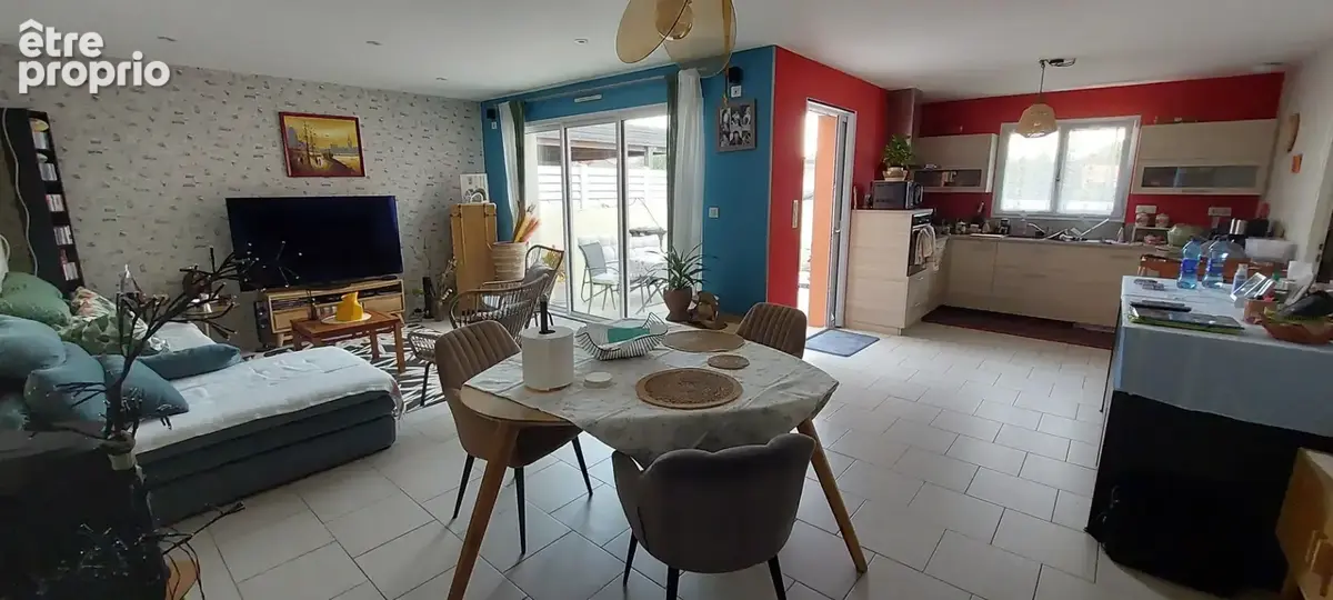 Maison à vendre 6 pièces FONTENAY LE COMTE (85) - photo 2