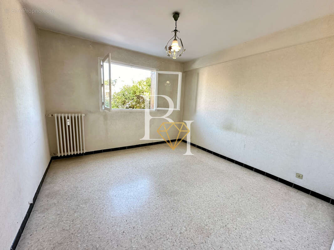 Appartement à CAGNES-SUR-MER