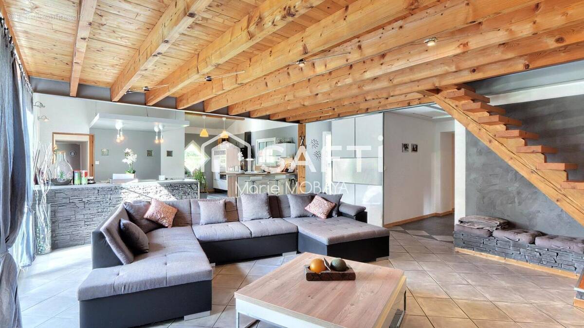 Photo 1 - Maison à LA LANDE-DE-FRONSAC