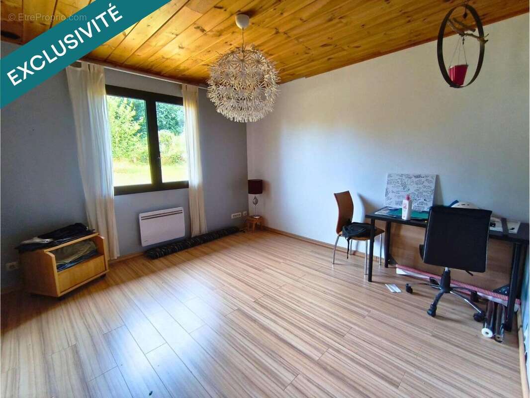 Maison 223 m² à Aydat  - photo 8