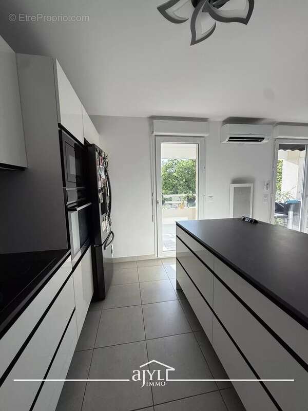 Appartement à MARSEILLE-12E