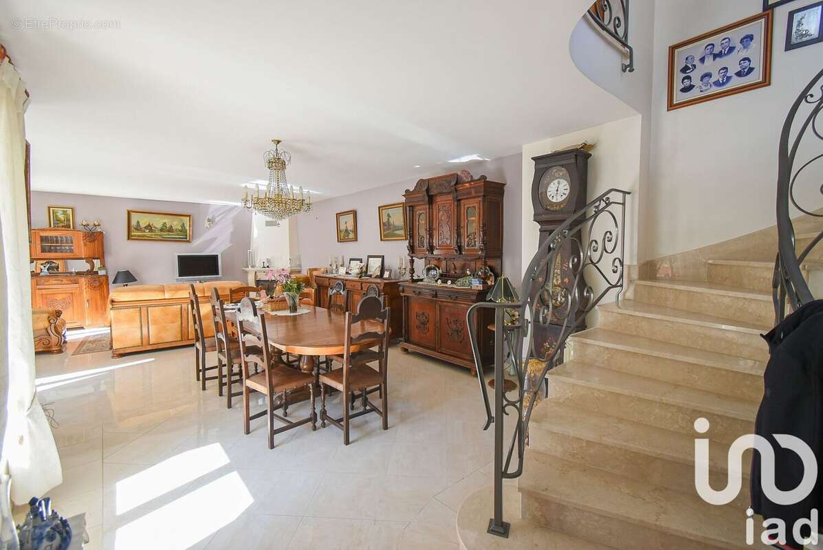 Photo 6 - Maison à LE RAINCY