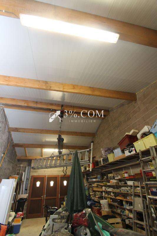 Maison 5 pièces 137 m2 - 3 chambres - Grand garage - Jardin - photo 9