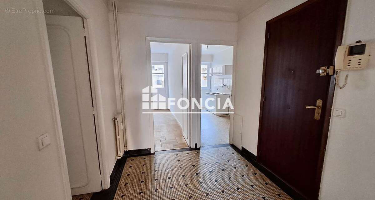 Appartement à LE CANNET