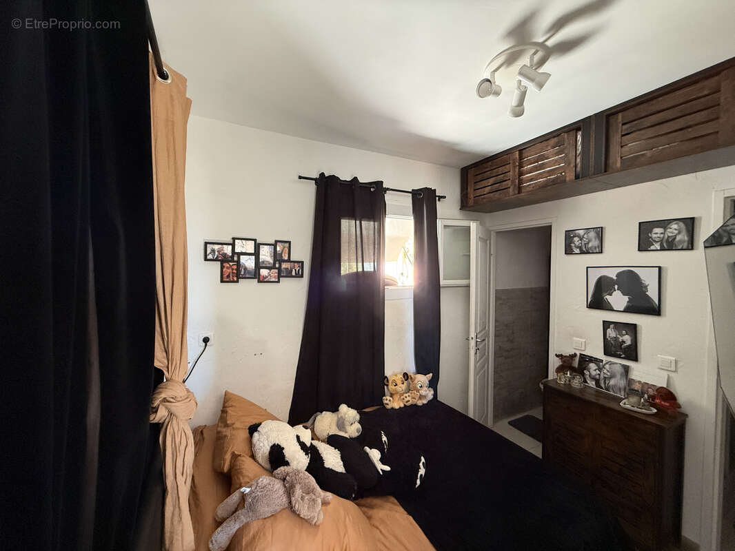 Maison à ROQUEBRUNE-SUR-ARGENS