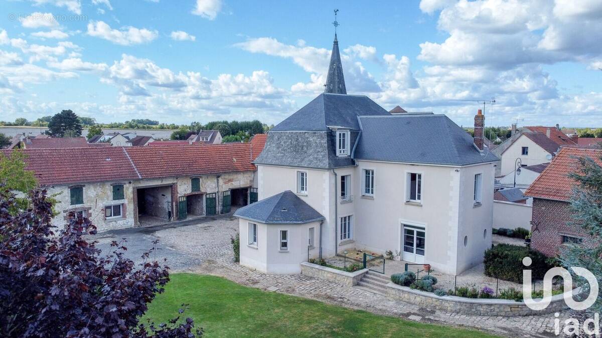 Photo 1 - Maison à ROUVRES