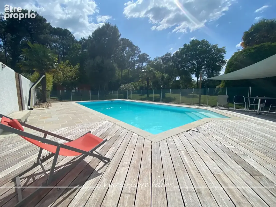 Maison à vendre 7 pièces CHALLANS (85), maison 4 chambres avec véranda, espace détente +piscine, terrain clos de 4730 m2 - photo 6