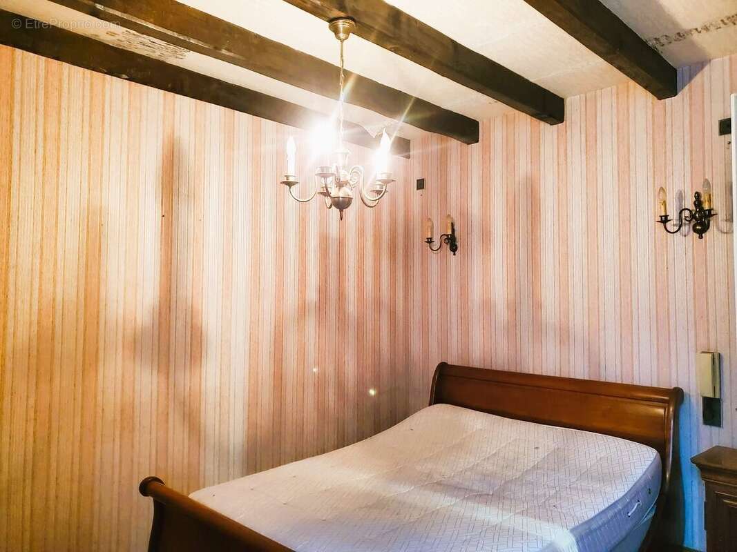 Maison à RUELLE-SUR-TOUVRE