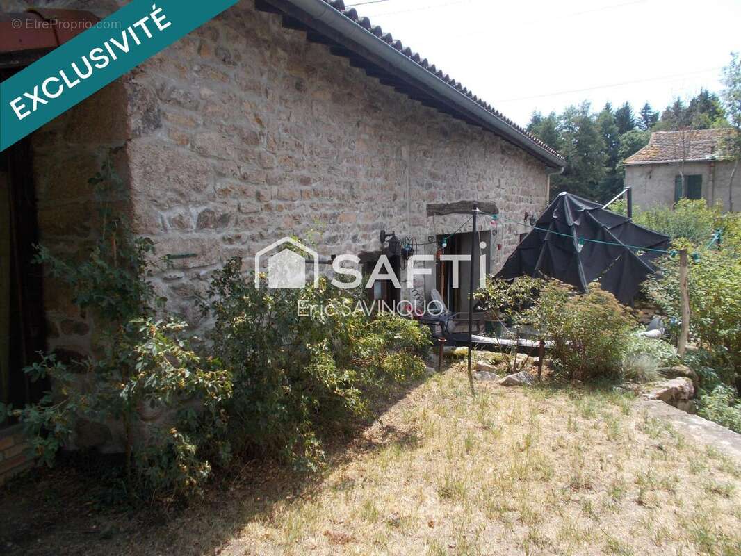 Maison 140 m² à Chambles  - photo 3