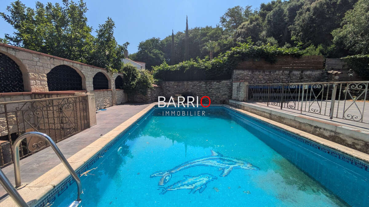 Maison à LAROQUE-DES-ALBERES