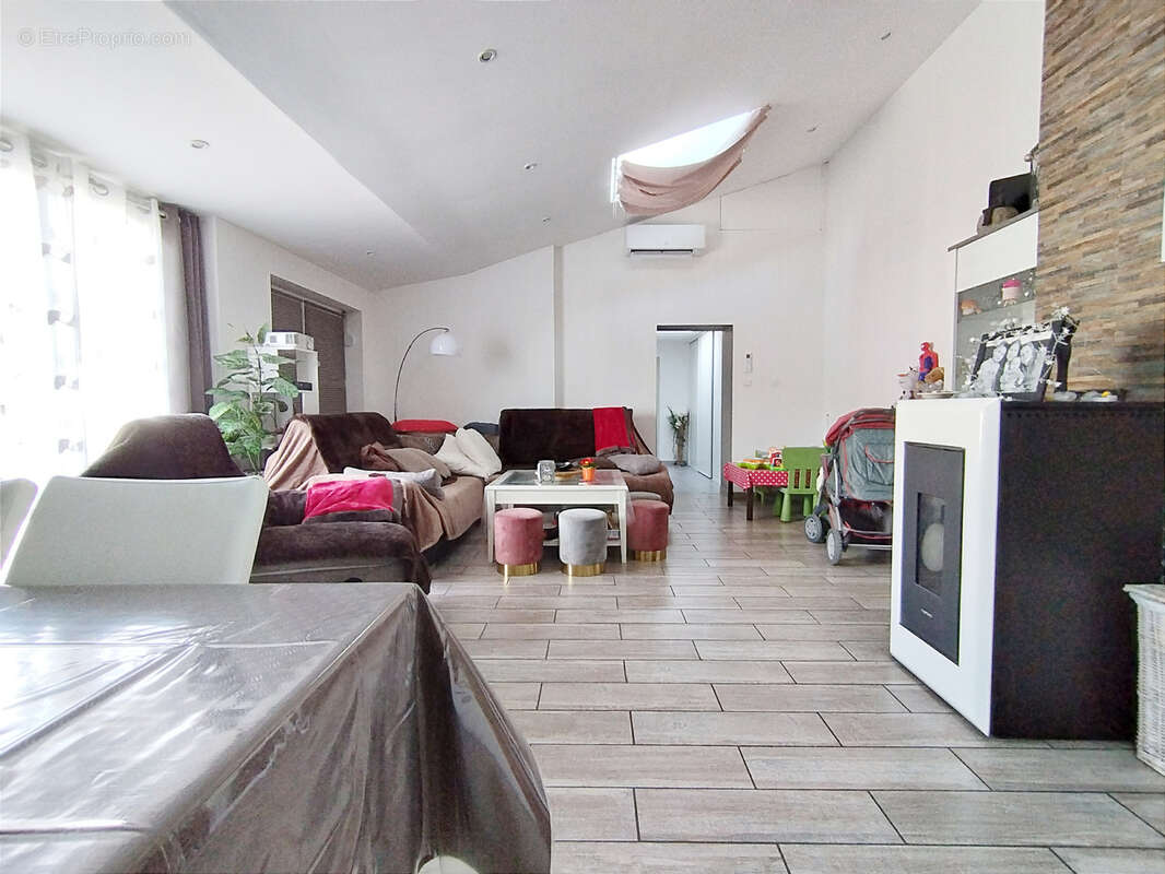 Maison à PONT-SAINT-PIERRE