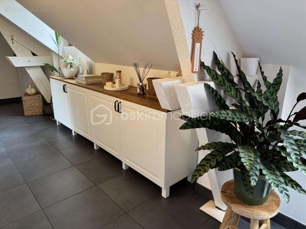 Appartement à FONTENAY-LE-VICOMTE