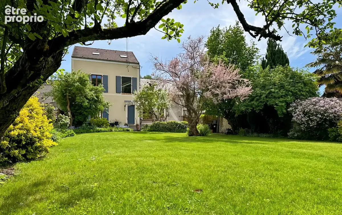Maison à MORIGNY-CHAMPIGNY