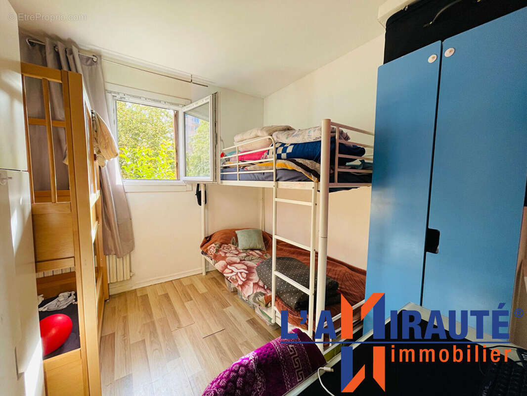 Appartement à SARTROUVILLE