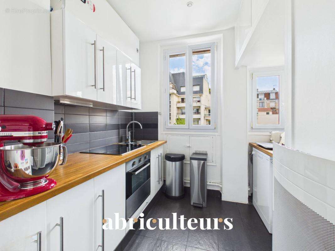 Charmant appartement - 61 m² - 3 pièces en vente à Saint-Mandé (94160) - photo 11