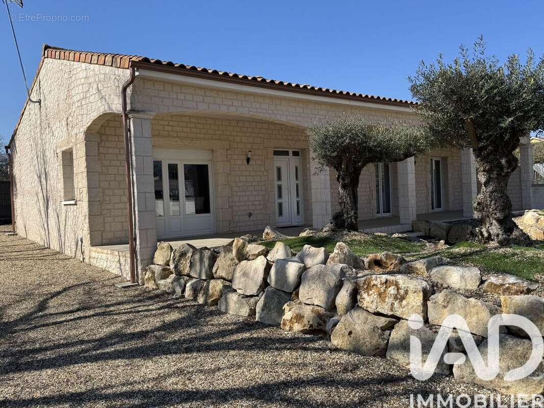 Maison 115 m² à Angouleme  - photo 8